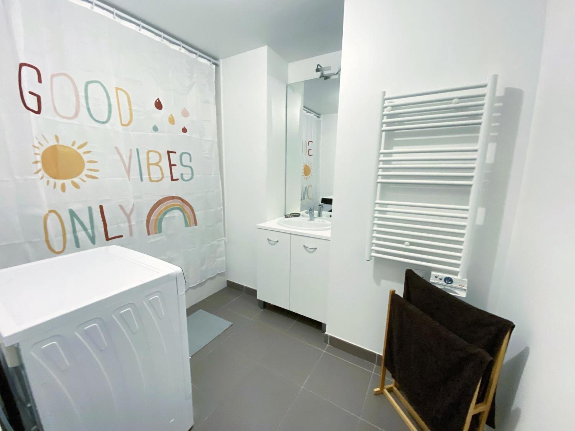 New Joliette Comfortable Apartment Well Located With Private Parking Marseille Eksteriør billede
